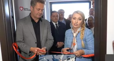 Nowe biuro w Łukowie. Europosłanka i poseł udostępniają lokal dla mieszkańców (WIDEO)