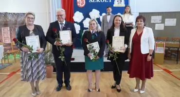 Niezwykłe stulecie szkoły w Wandowie! Pani wójt wraca do miejsca, gdzie zaczynała karierę 