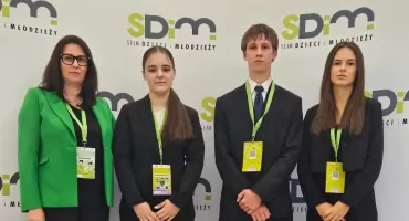 Uczniowie z Adamowa przejęli Sejm! Wskazali największy problem polskiej szkoły